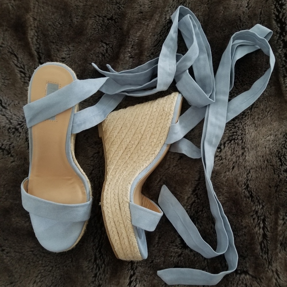 Espadrille wedges lace up